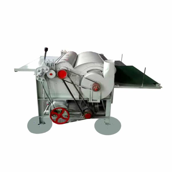 Single roller carding machine